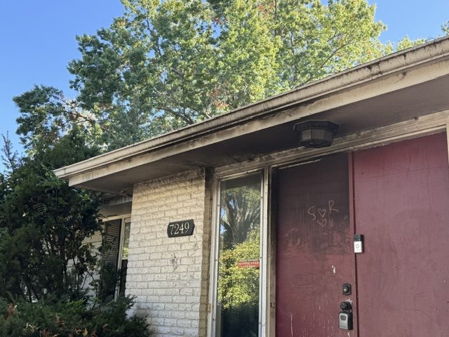 The fire at 7249, before the work &mdash; photograph 22 of 47